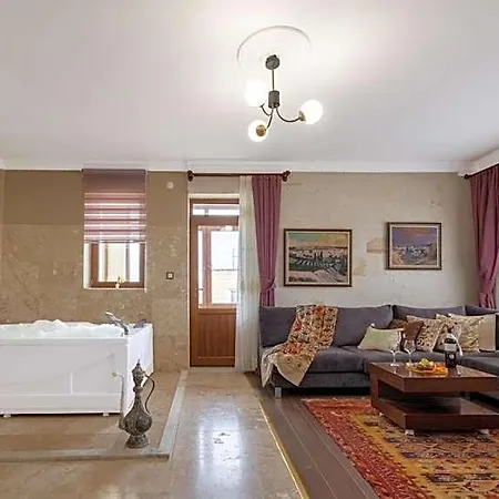 Hotel Yellow Stone House